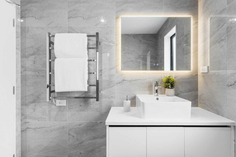 Photo of property in 78e Kelman Road, Kelston, Auckland, 0602