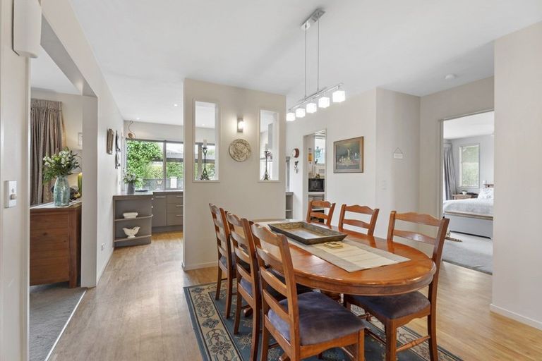 Photo of property in 11 Church Street, Oxford, 7430