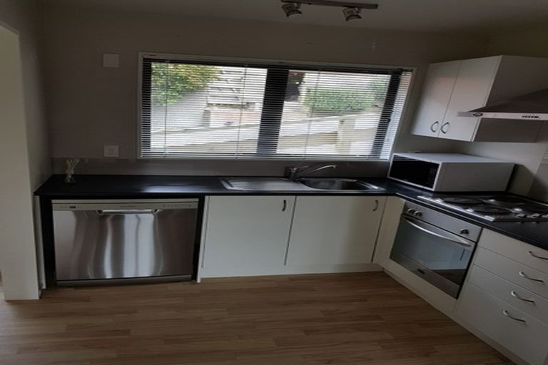 Photo of property in 6/199a Grant Road, Thorndon, Wellington, 6011