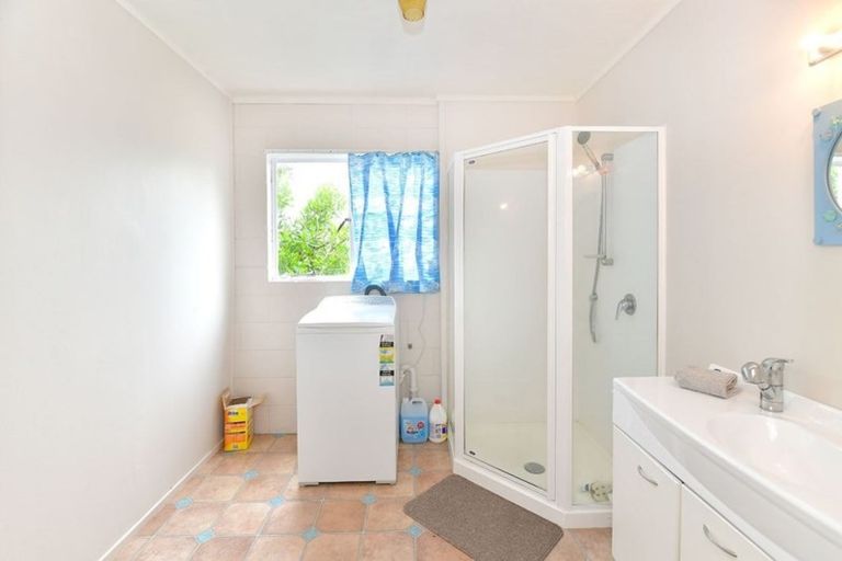Photo of property in 53 Vipond Road, Stanmore Bay, Whangaparaoa, 0932
