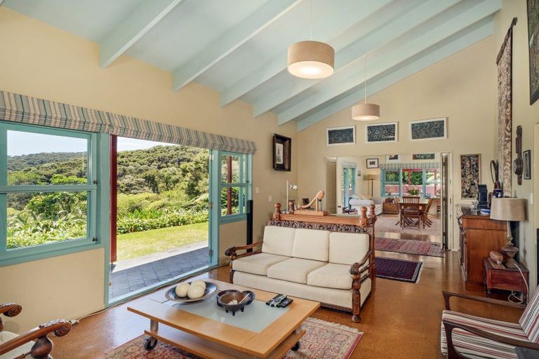 Photo of property in 206 Colville Road, Coromandel, 3584