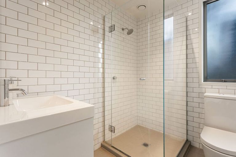 Photo of property in 12b Chapman Road, Te Atatu Peninsula, Auckland, 0610