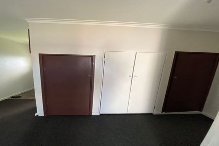 Photo of property in 229 Featherston Street, Palmerston North, 4410