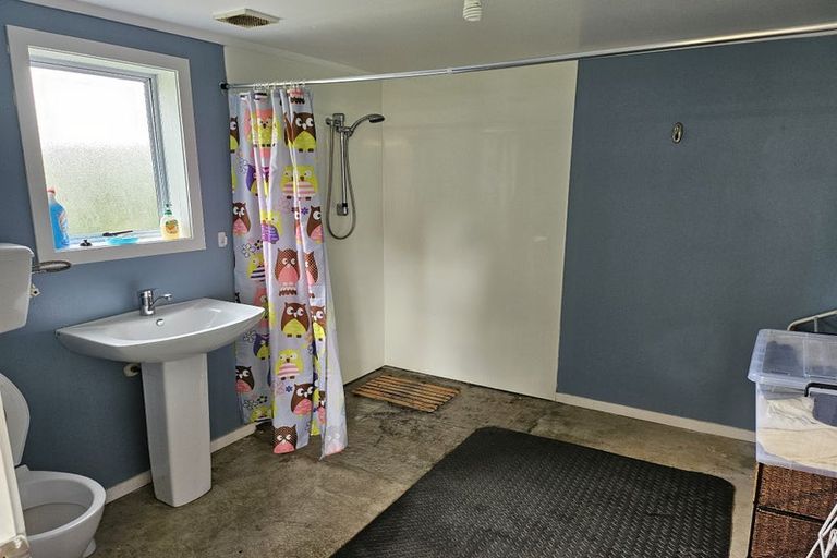 Photo of property in 1 Point Road, Mokau, 4376