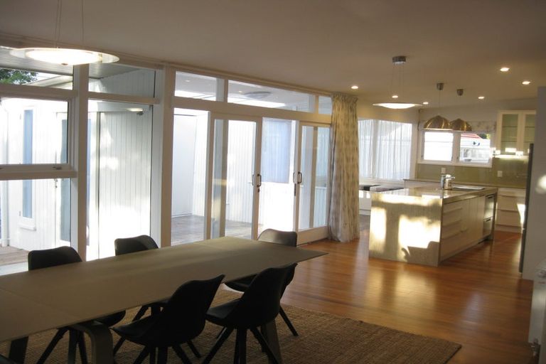 Photo of property in 15 Fancourt Street, Karori, Wellington, 6012