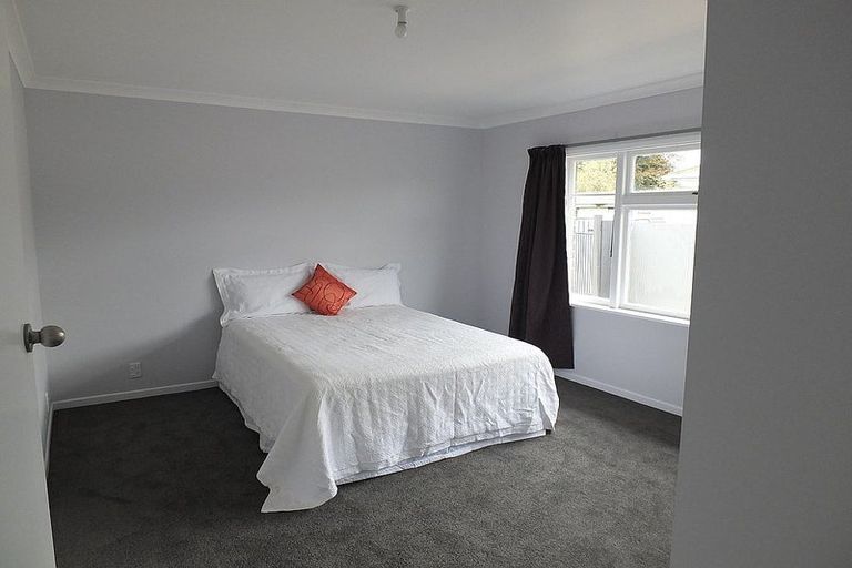 Photo of property in 124 Springs Road, Hornby, Christchurch, 8042