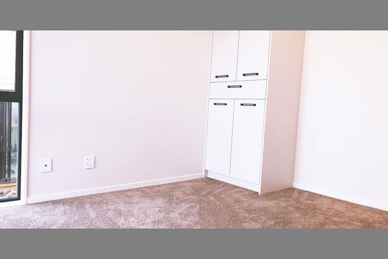 Photo of property in 33 Waka Street, Albany Heights, Auckland, 0632