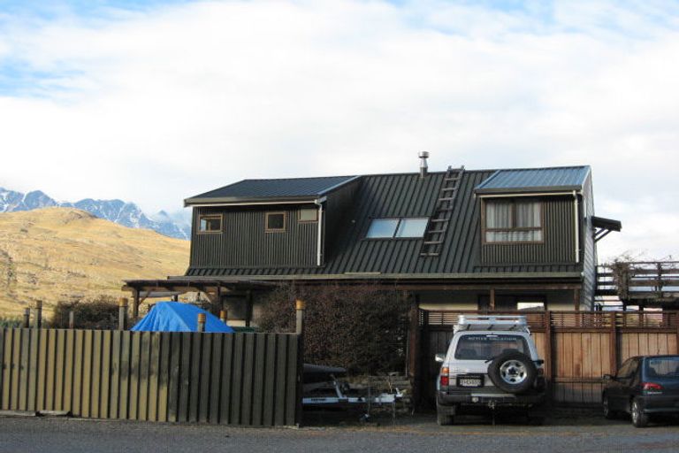 Photo of property in 64 Andrews Road, Queenstown, 9300