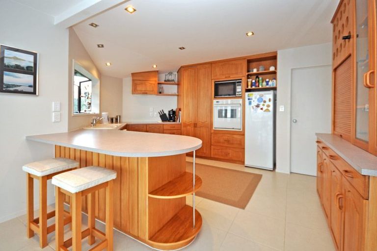 Photo of property in 19 Ridge Road, Tairua, 3508