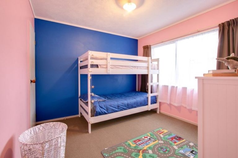 Photo of property in 1a Barton Place, Marewa, Napier, 4110