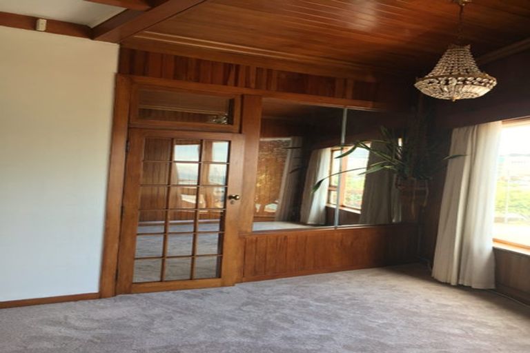 Photo of property in 82 Oriental Parade, Oriental Bay, Wellington, 6011