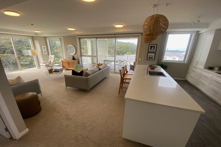 Photo of property in 172 Landmark Terrace, Orewa, 0931