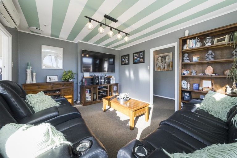 Photo of property in 582 Pioneer Highway, Highbury, Palmerston North, 4412