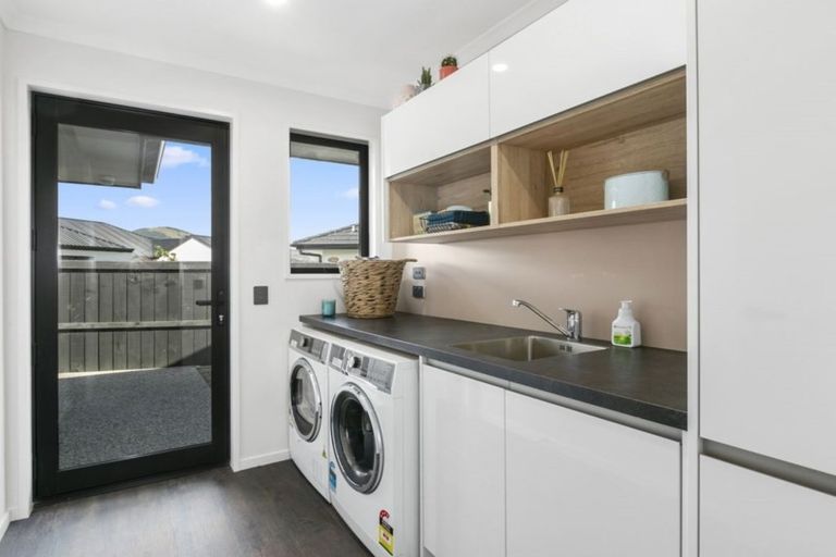 Photo of property in 17 Carrick Place, Mosgiel, 9024