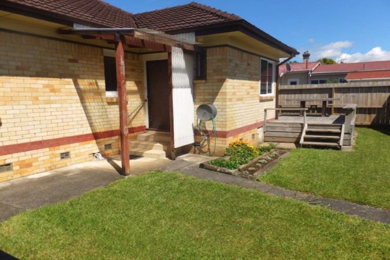 Photo of property in 2 Johnson Street, Dinsdale, Hamilton, 3204