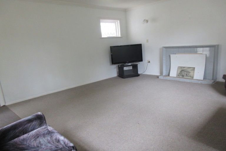 Photo of property in 216 Roslyn Road, Levin, 5510