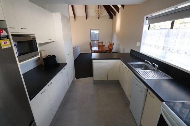 Photo of property in 31a Larch Place, Casebrook, Christchurch, 8051