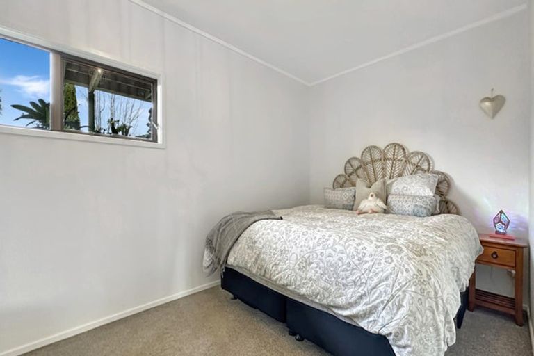 Photo of property in 2/5 Manaia Place, Mairangi Bay, Auckland, 0630
