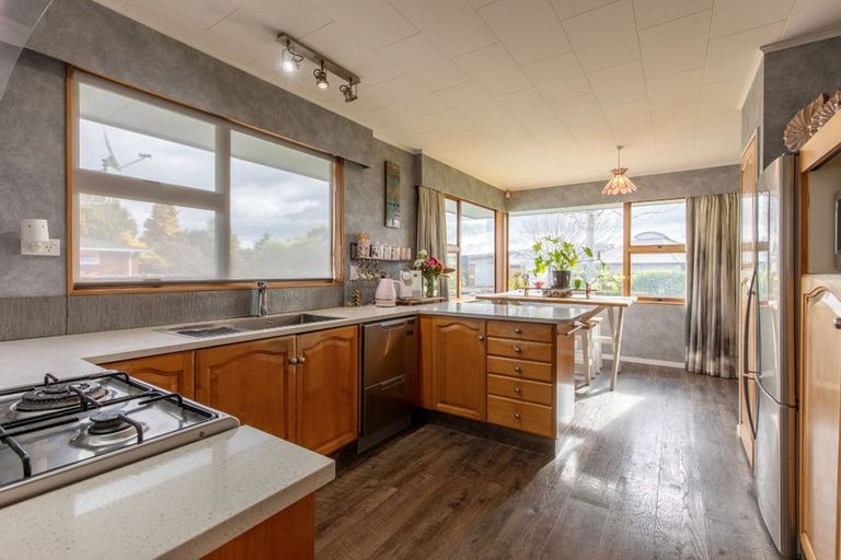 Photo of property in 8 Holdsworth Avenue, Milson, Palmerston North, 4414