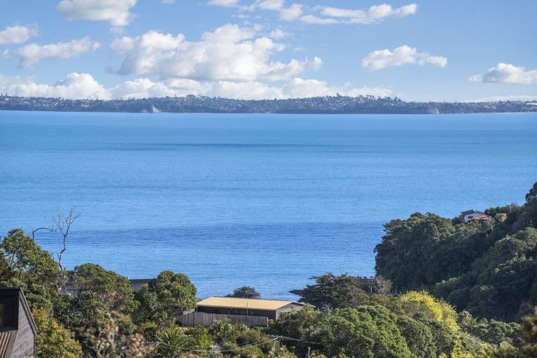 Photo of property in 28 Pacific Parade, Surfdale, Waiheke Island, 1081
