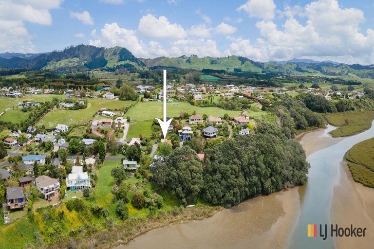 Photo of property in 25 Pohutukawa Drive, Athenree, Katikati, 3177