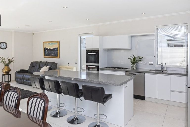 Photo of property in 11 Roa Road, Fendalton, Christchurch, 8041