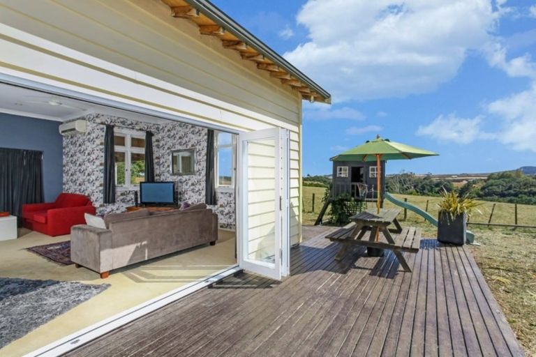 Photo of property in 295 Settlement Road, Puni, Pukekohe, 2678