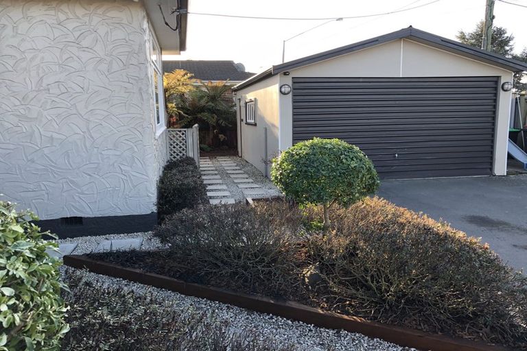 Photo of property in 1/375 Yaldhurst Road, Russley, Christchurch, 8042