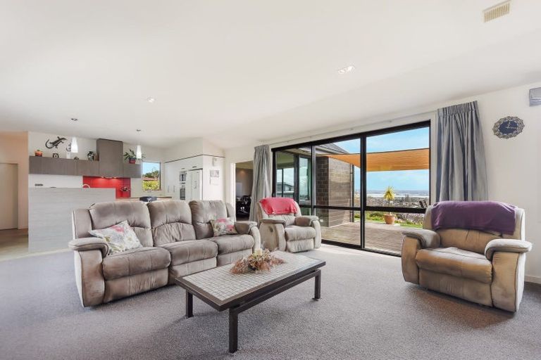 Photo of property in 12 Norfolk Place, Stoke, Nelson, 7011