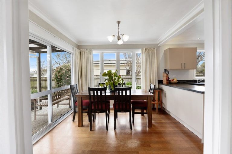 Photo of property in 75 Guy Avenue, Takaro, Palmerston North, 4410