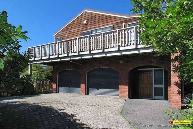 Photo of property in 55 Kinloch Place, Papakowhai, Porirua, 5024