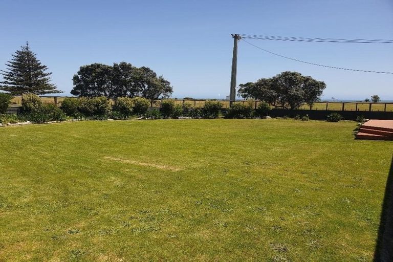 Photo of property in 2 Egmont Street, Patea, 4520