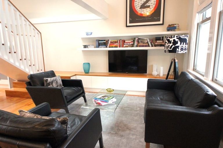 Photo of property in 2 Footscray Avenue, Te Aro, Wellington, 6011