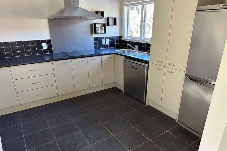 Photo of property in 18 Lower Watt Street, Wadestown, Wellington, 6012