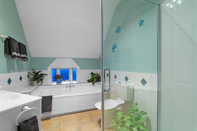 Photo of property in 2/24a Larch Place, Casebrook, Christchurch, 8051