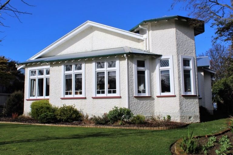 Photo of property in 4 King Street, Dannevirke, 4930