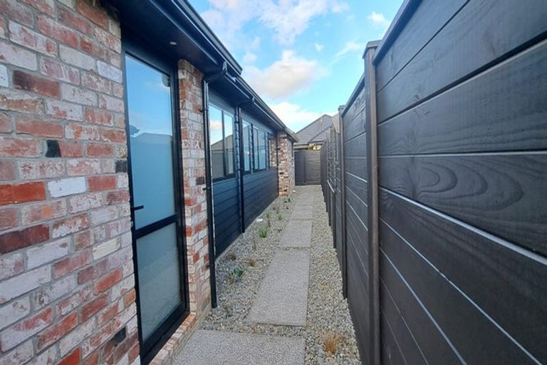 Photo of property in 90 Hugo Shaw Drive, Cambridge, 3434