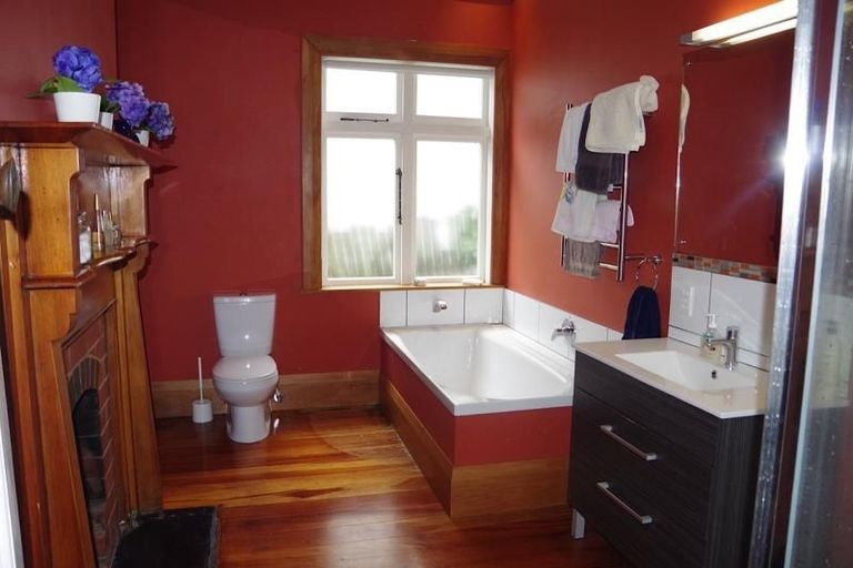 Photo of property in 35 Coolidge Street, Brooklyn, Wellington, 6021