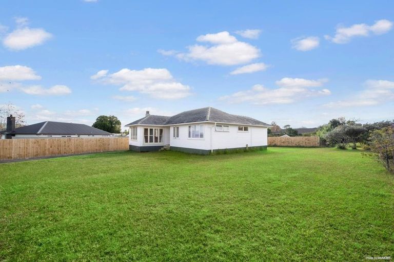 Photo of property in 20 Ozich Avenue, Te Atatu South, Auckland, 0610