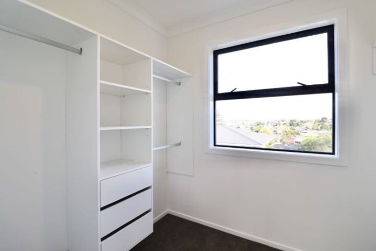 Photo of property in 210a Forrest Hill Road, Forrest Hill, Auckland, 0620