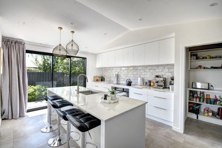 Photo of property in 18 Caledonia Drive, Mosgiel, 9024