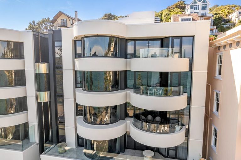 Photo of property in 6/308 Oriental Parade, Oriental Bay, Wellington, 6011