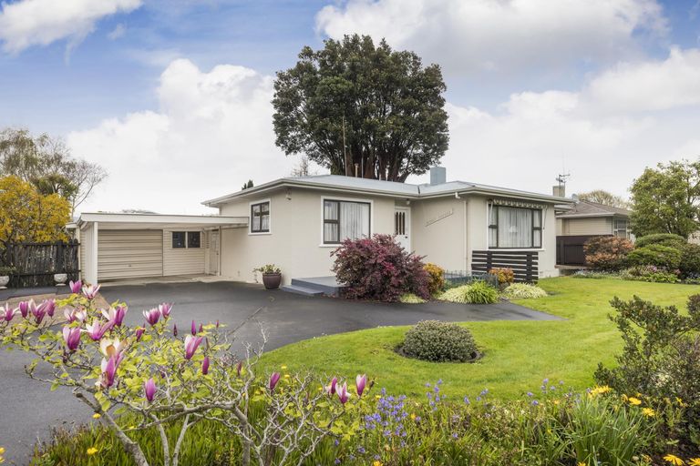 Photo of property in 64 College Street, Awapuni, Palmerston North, 4412