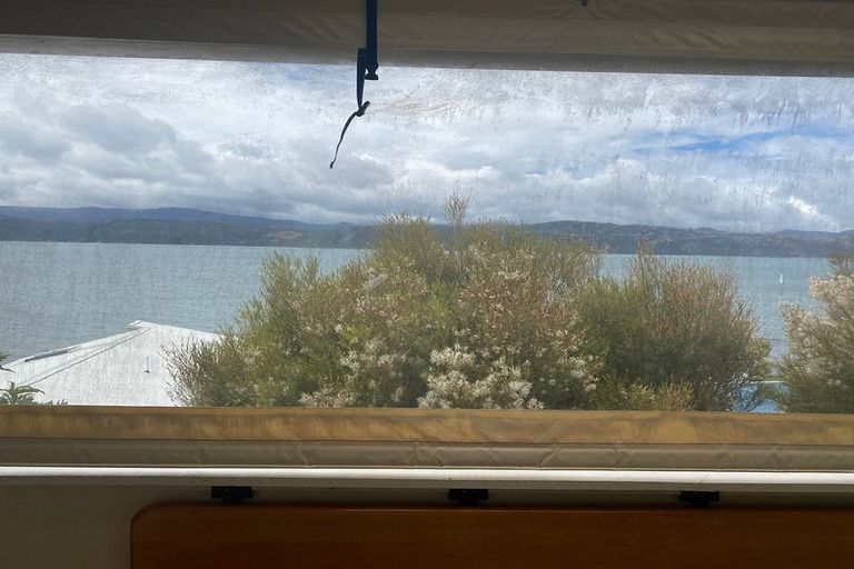 Photo of property in 277 Karaka Bay Road, Karaka Bays, Wellington, 6022