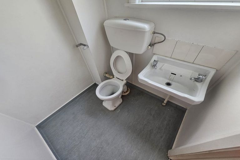 Photo of property in 2 Kotare Street, Aramoho, Whanganui, 4500