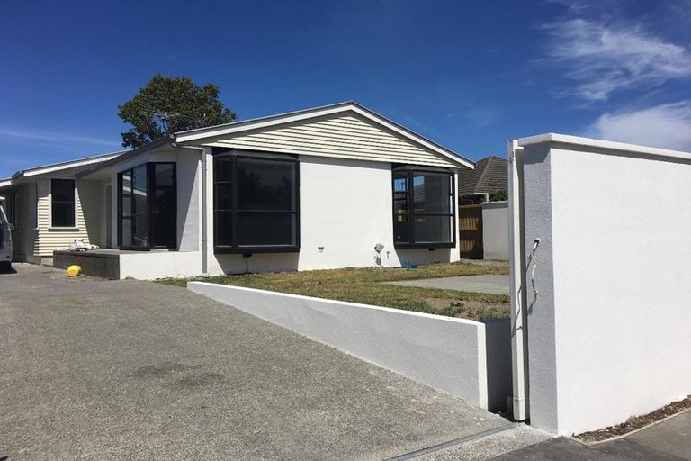 Photo of property in 7 Gladson Avenue, Sockburn, Christchurch, 8042