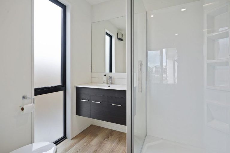 Photo of property in 10 Enforce Lane, Halswell, Christchurch, 8025