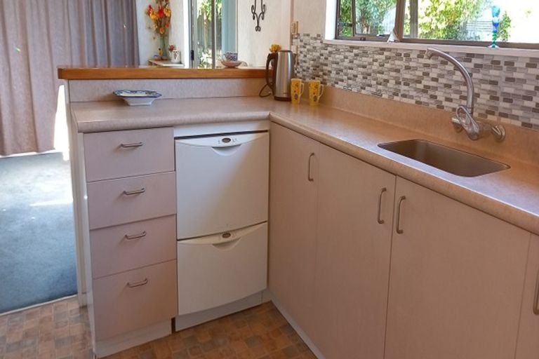 Photo of property in 6 Linda Place, Saint Johns Hill, Whanganui, 4501