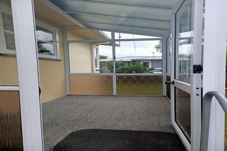 Photo of property in 4 Hartley Place, Awapuni, Palmerston North, 4412
