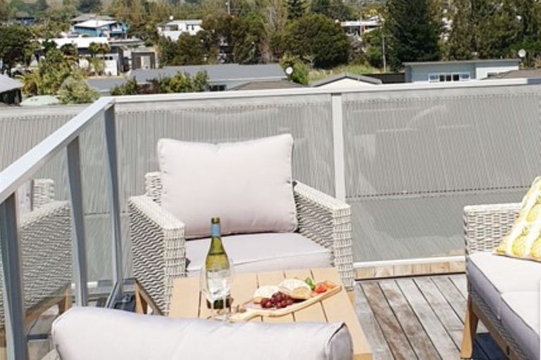 Photo of property in 6b Takahe Place, Mangawhai, 0505